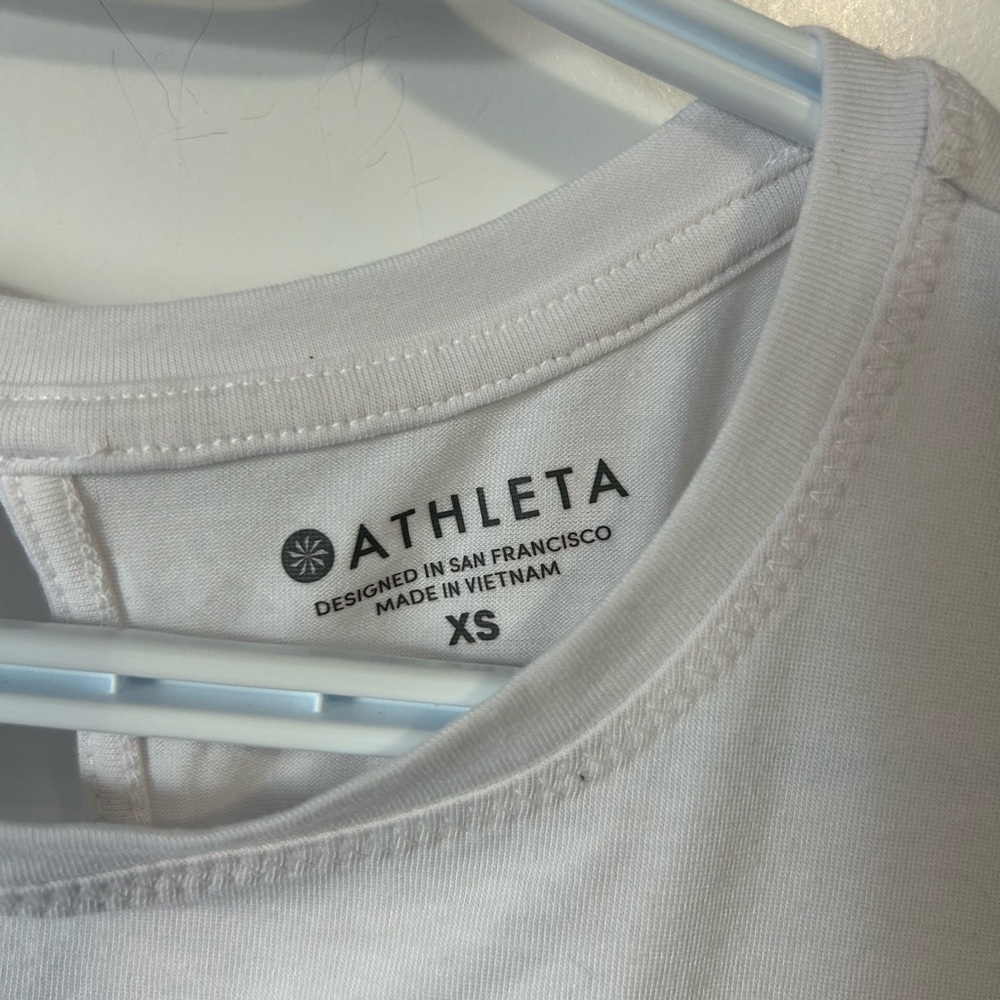 Athleta Essence Open Back Tank - Picture 3 of 6